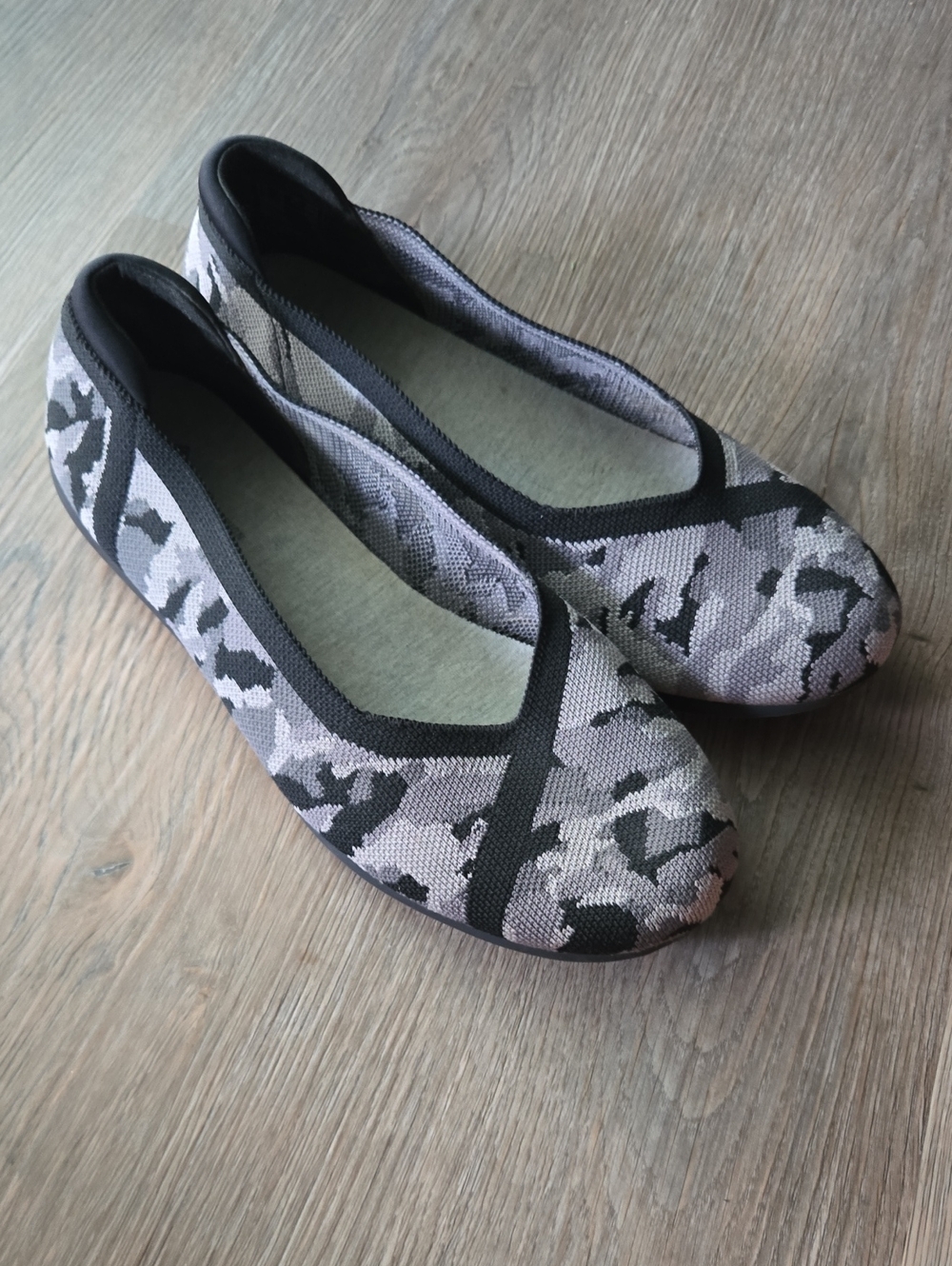Cloudsteppers by Clarks  Camouflage Knit Ballet Flats